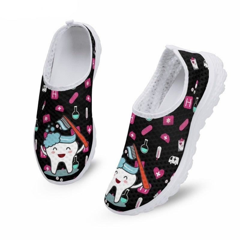 Fashion Women's Casual Nurse Shoes Kawaii Dental Printed Flat Shoes Comfortable Breathable Summer Slip on Mesh Shoe