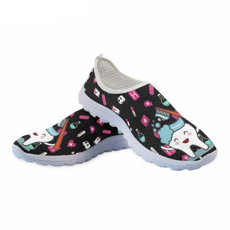 Fashion Women's Casual Nurse Shoes Kawaii Dental Printed Flat Shoes Comfortable Breathable Summer Slip on Mesh Shoe