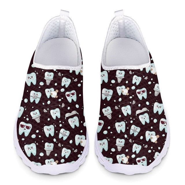 Zapatos planos con diseño de dientes para mujer, zapatillas transpirables de malla de aire, sin cordones, para lactancia, para niña 