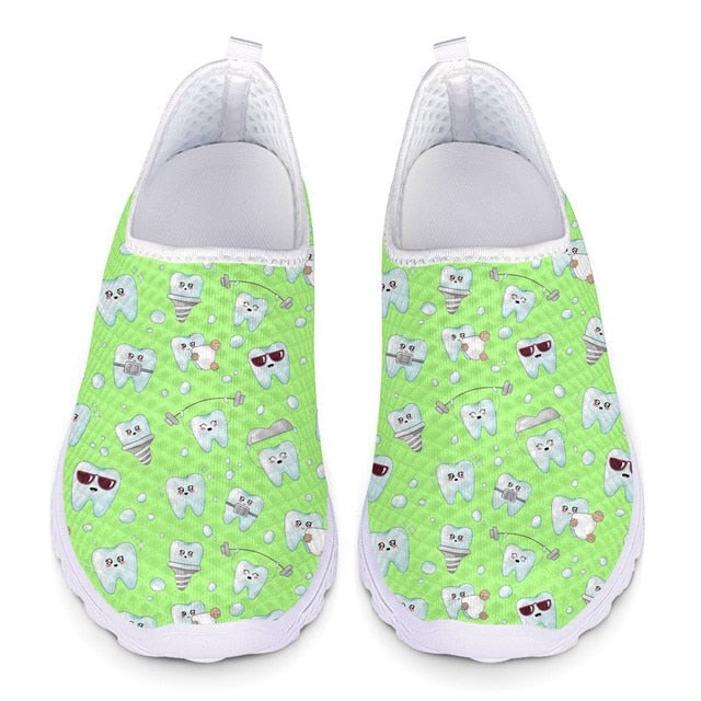 Cute Teeth Pattern Women Flats Shoes Air Mesh Breathable Summer Slip On Sneakers Nursing Shoes for Girl Zapatos mujer
