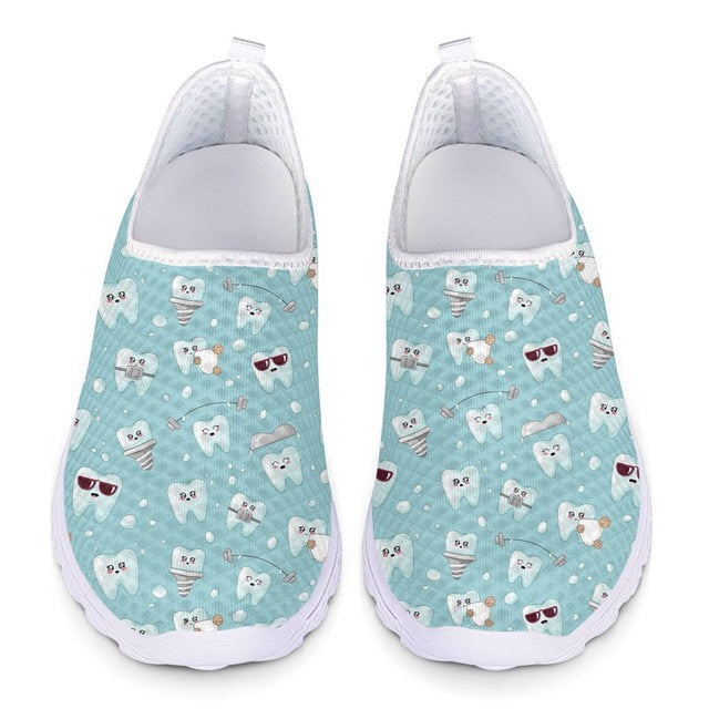 Cute Teeth Pattern Women Flats Shoes Air Mesh Brethable Summer Slip On Sneakers Nursing Shoes for Girl Zapatos mujer
